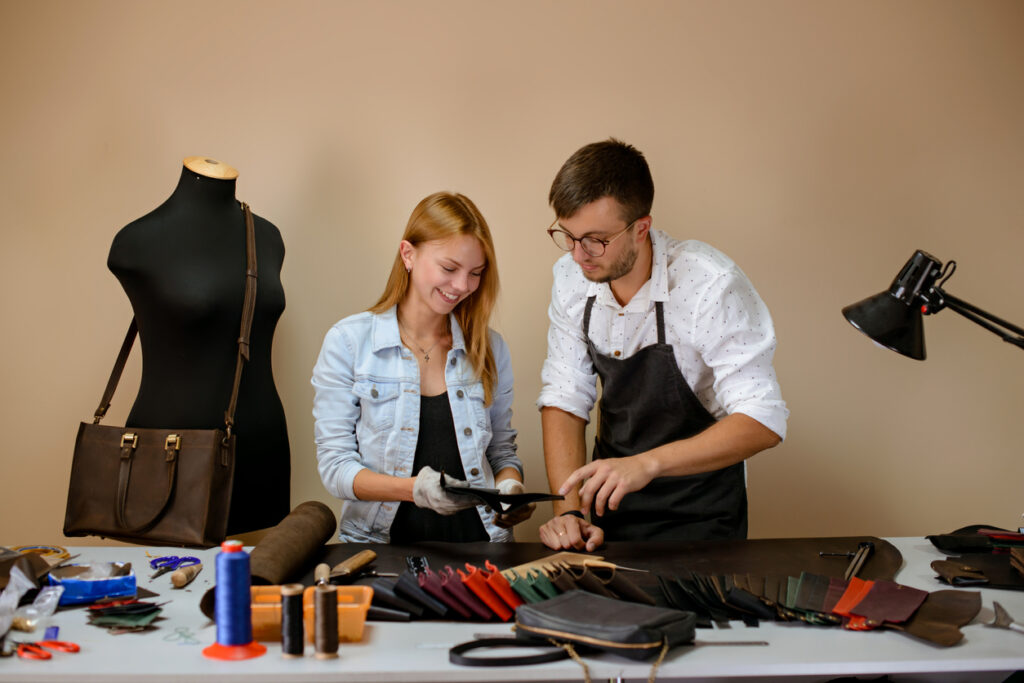 leather-purse-repair-experts